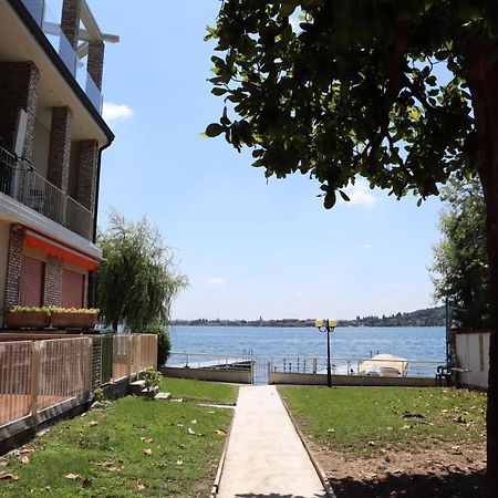 La Finestra "Sul Lago" Predore Luaran gambar