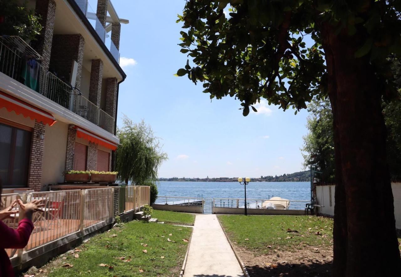La Finestra "Sul Lago" Predore Luaran gambar