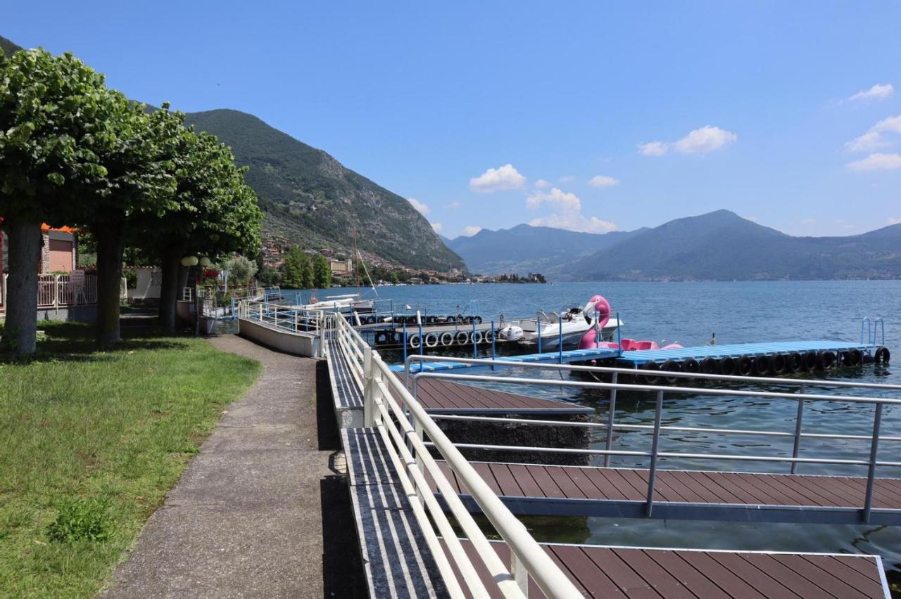 La Finestra "Sul Lago" Predore Luaran gambar